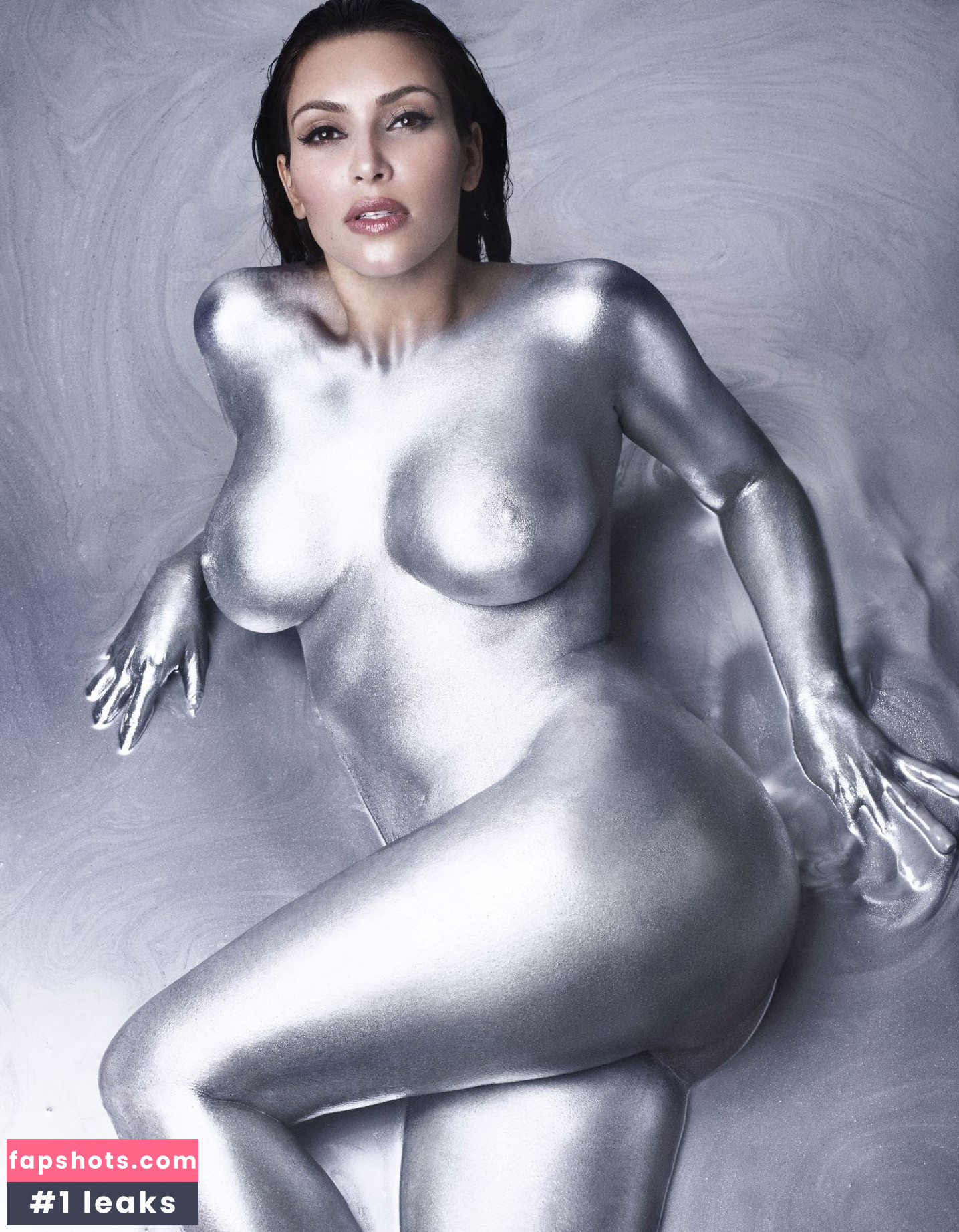 Kim Kardashian gallery photo #1788