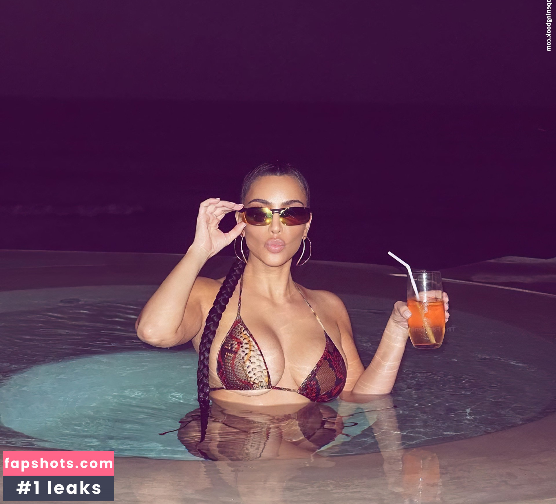 Kim Kardashian gallery photo #1796