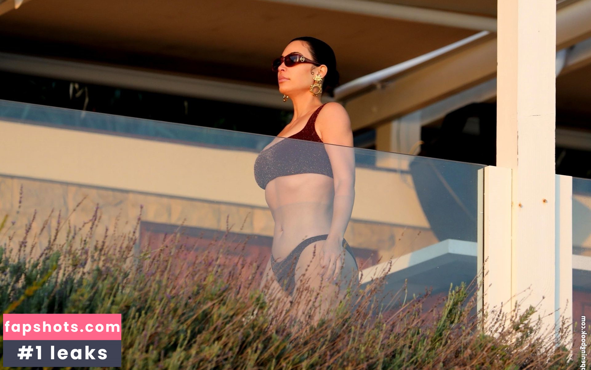 Kim Kardashian gallery photo #1815