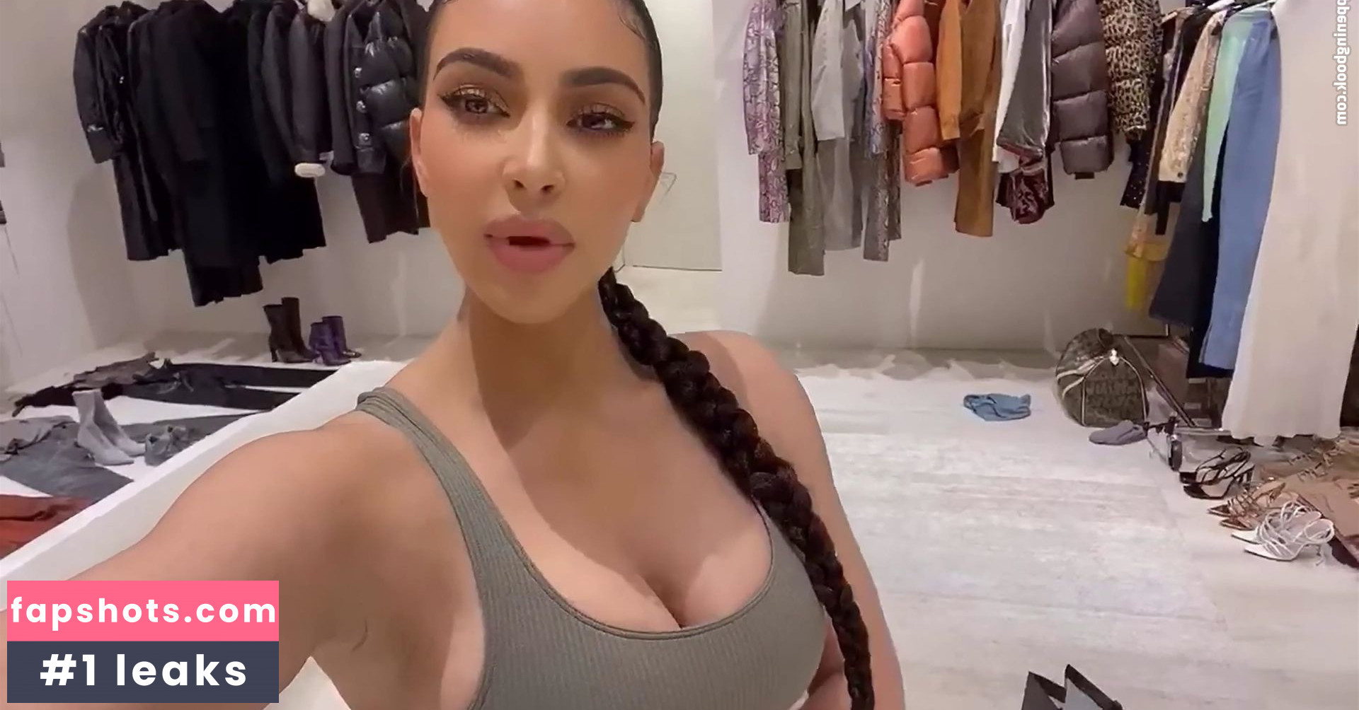 Kim Kardashian gallery photo #1824