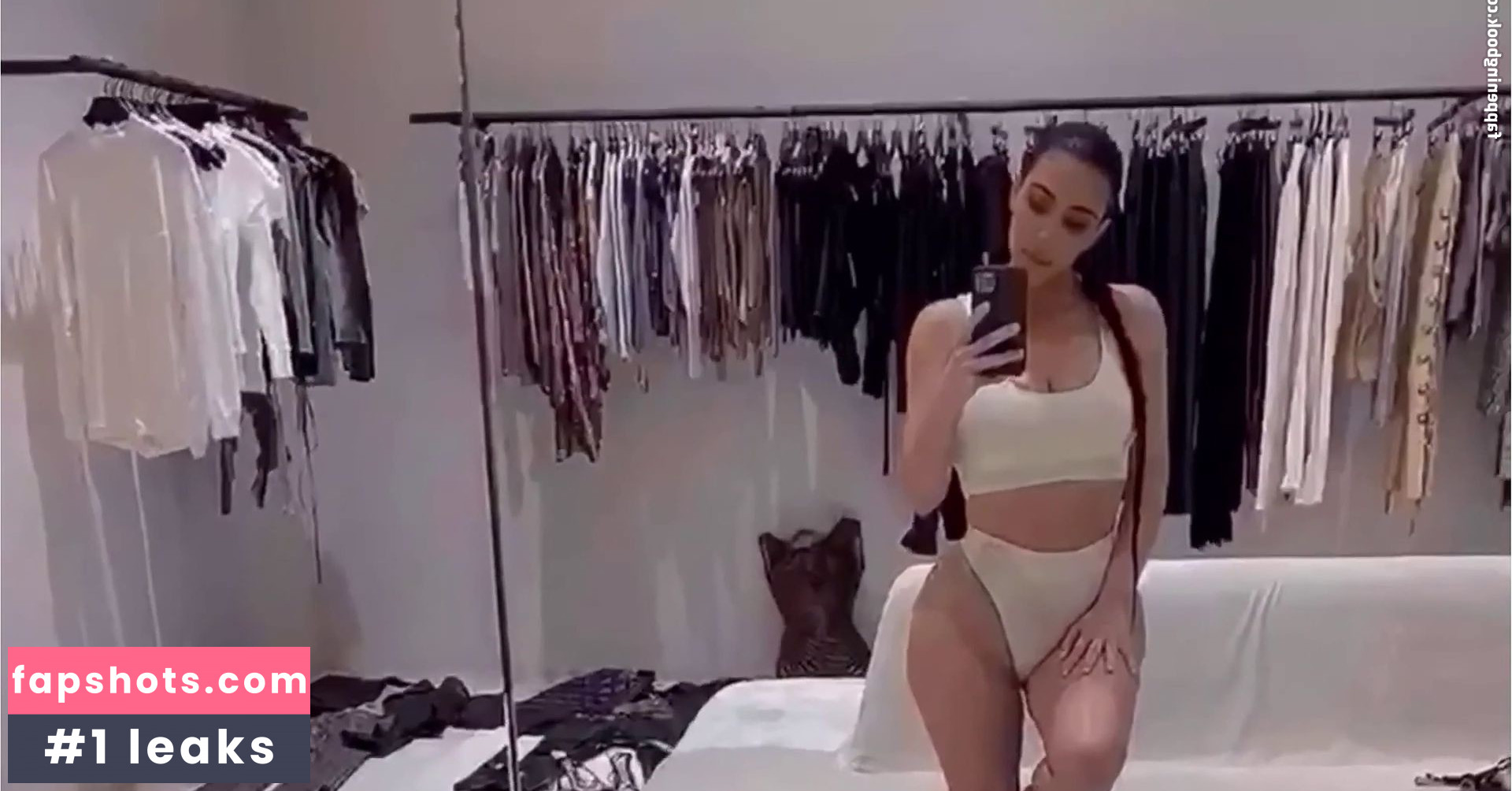 Kim Kardashian gallery photo #1829