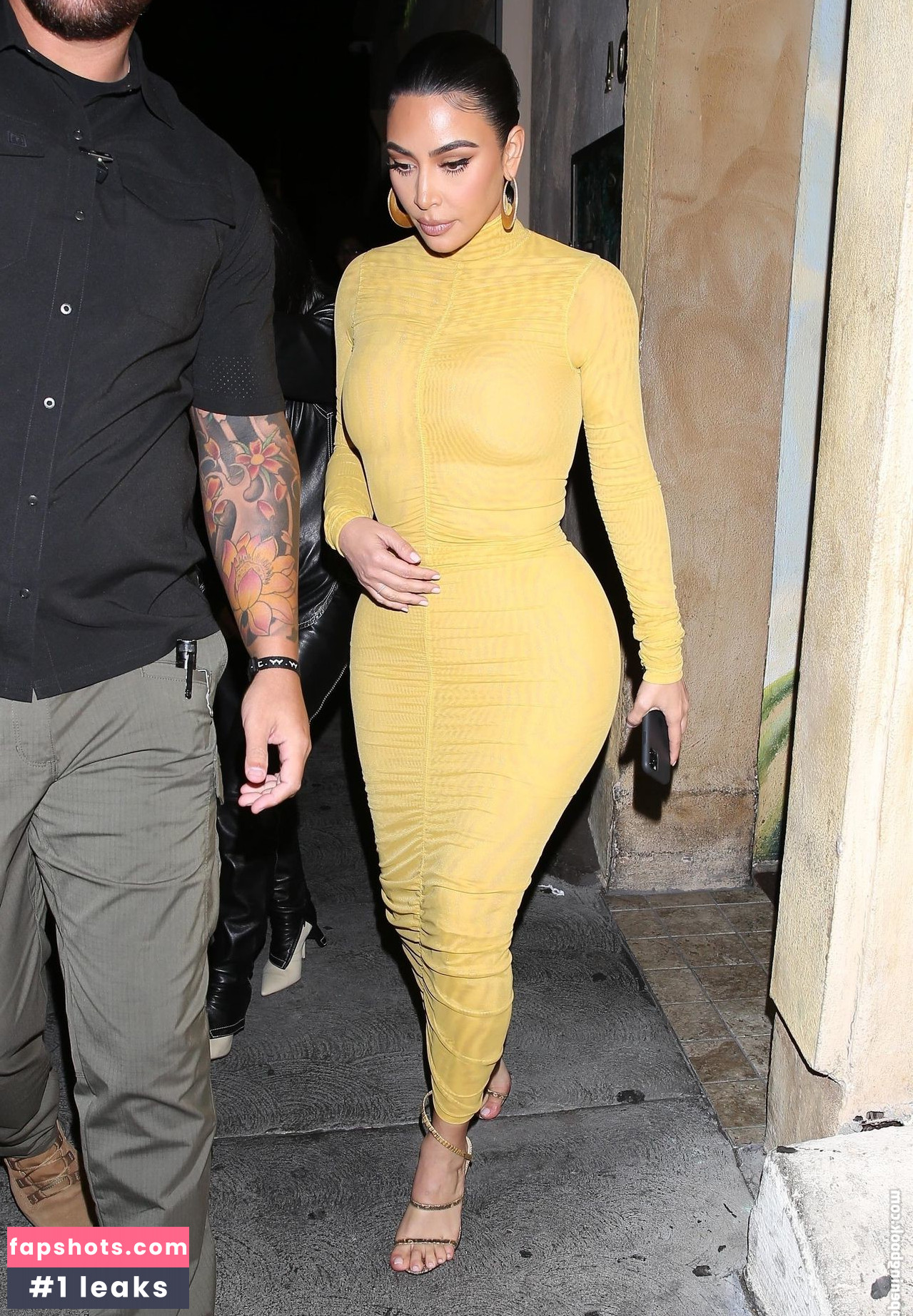 Kim Kardashian gallery photo #1840