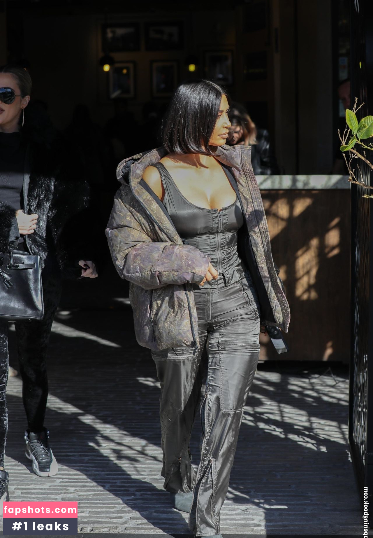 Kim Kardashian gallery photo #1856
