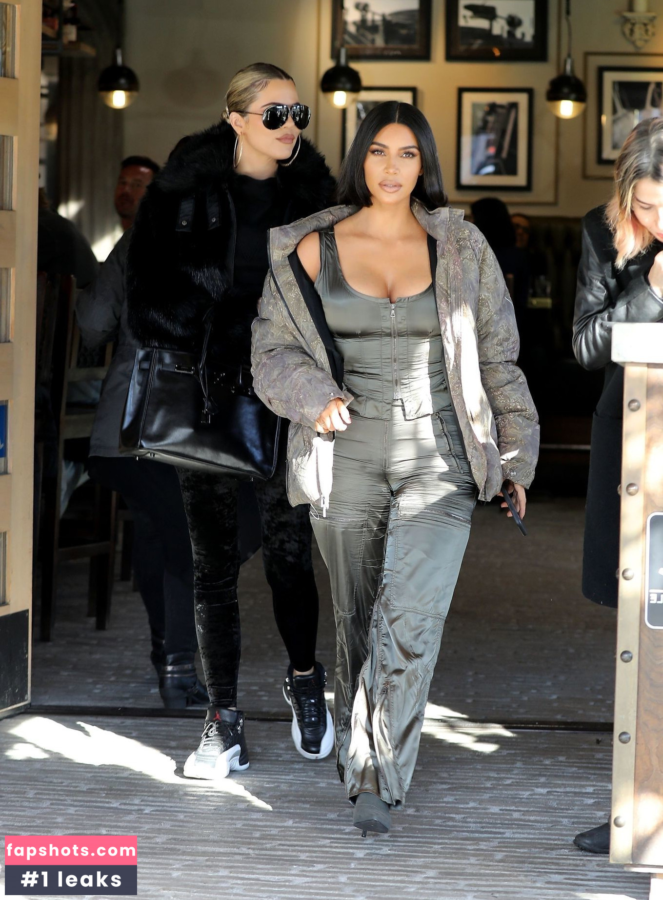 Kim Kardashian gallery photo #1860