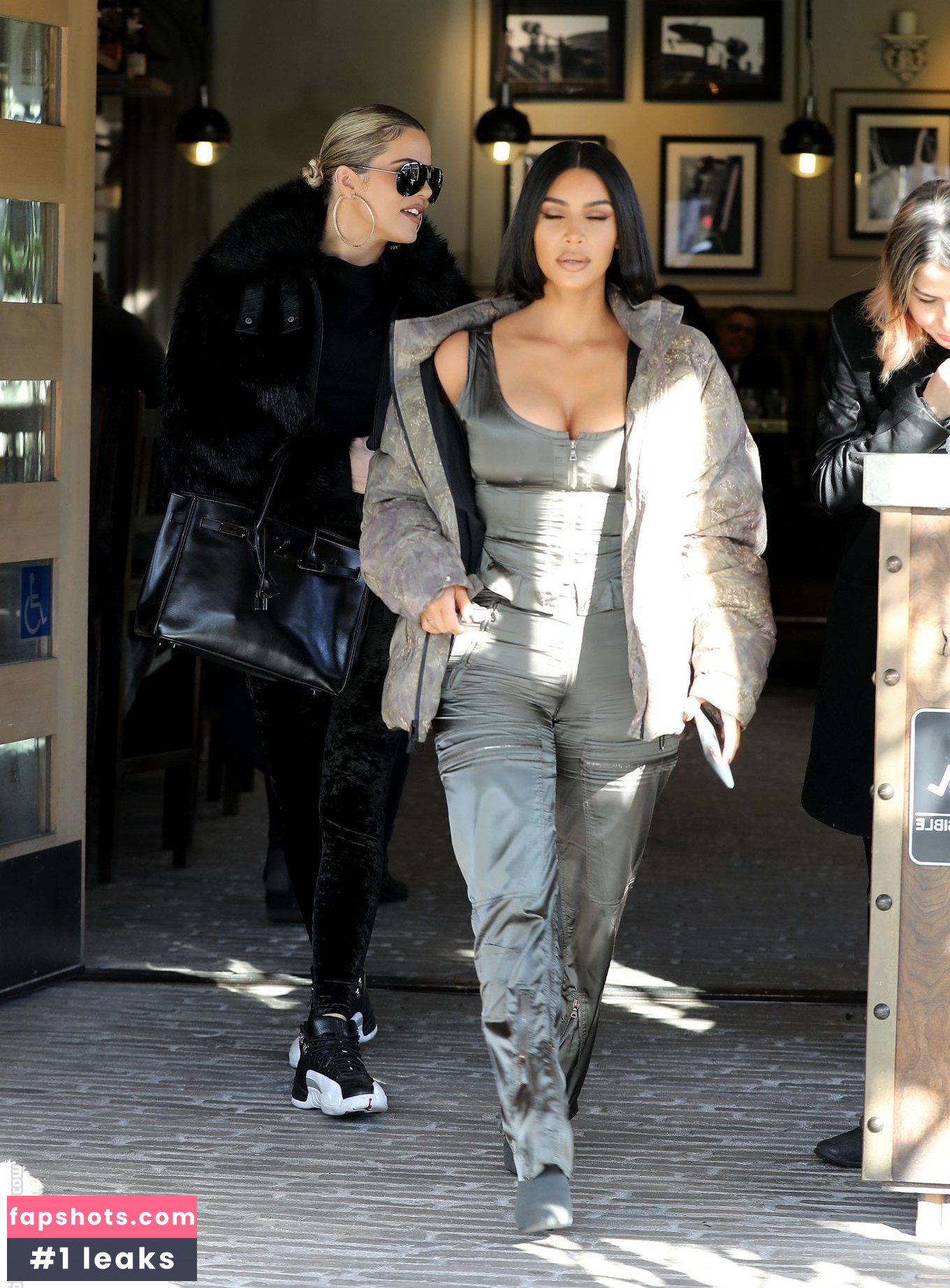 Kim Kardashian gallery photo #1863