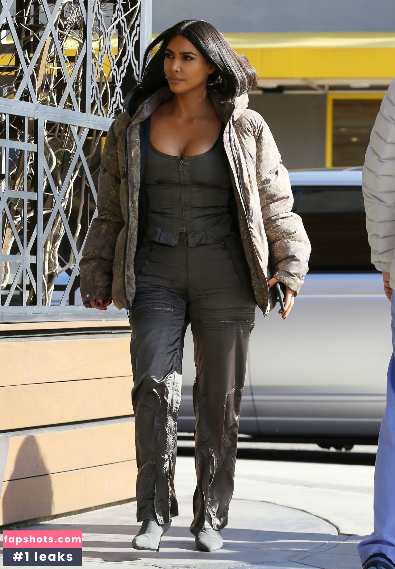 Kim Kardashian gallery photo #1872