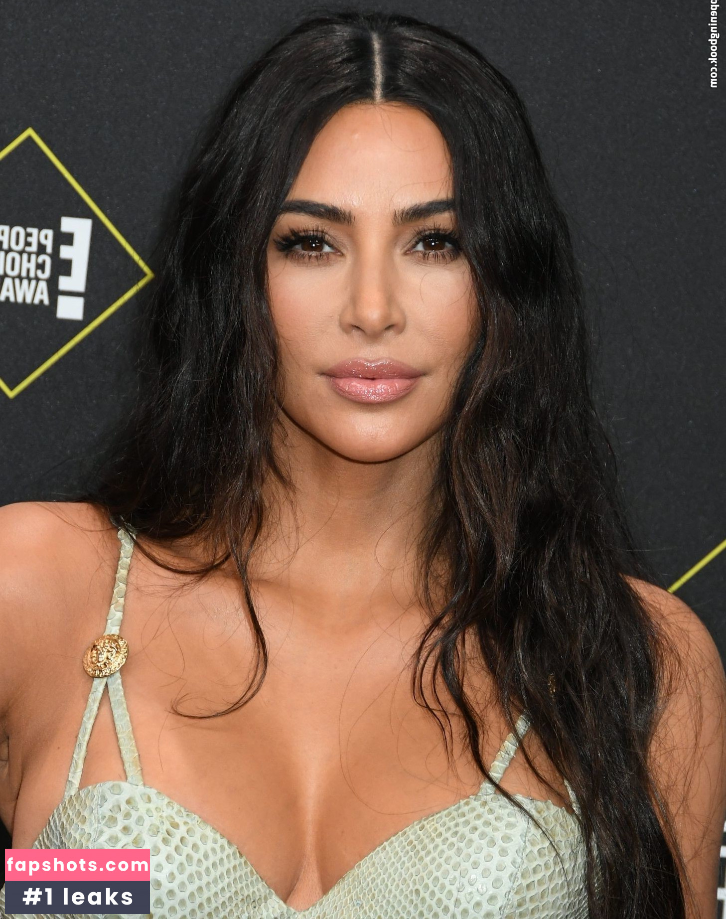 Kim Kardashian gallery photo #1888