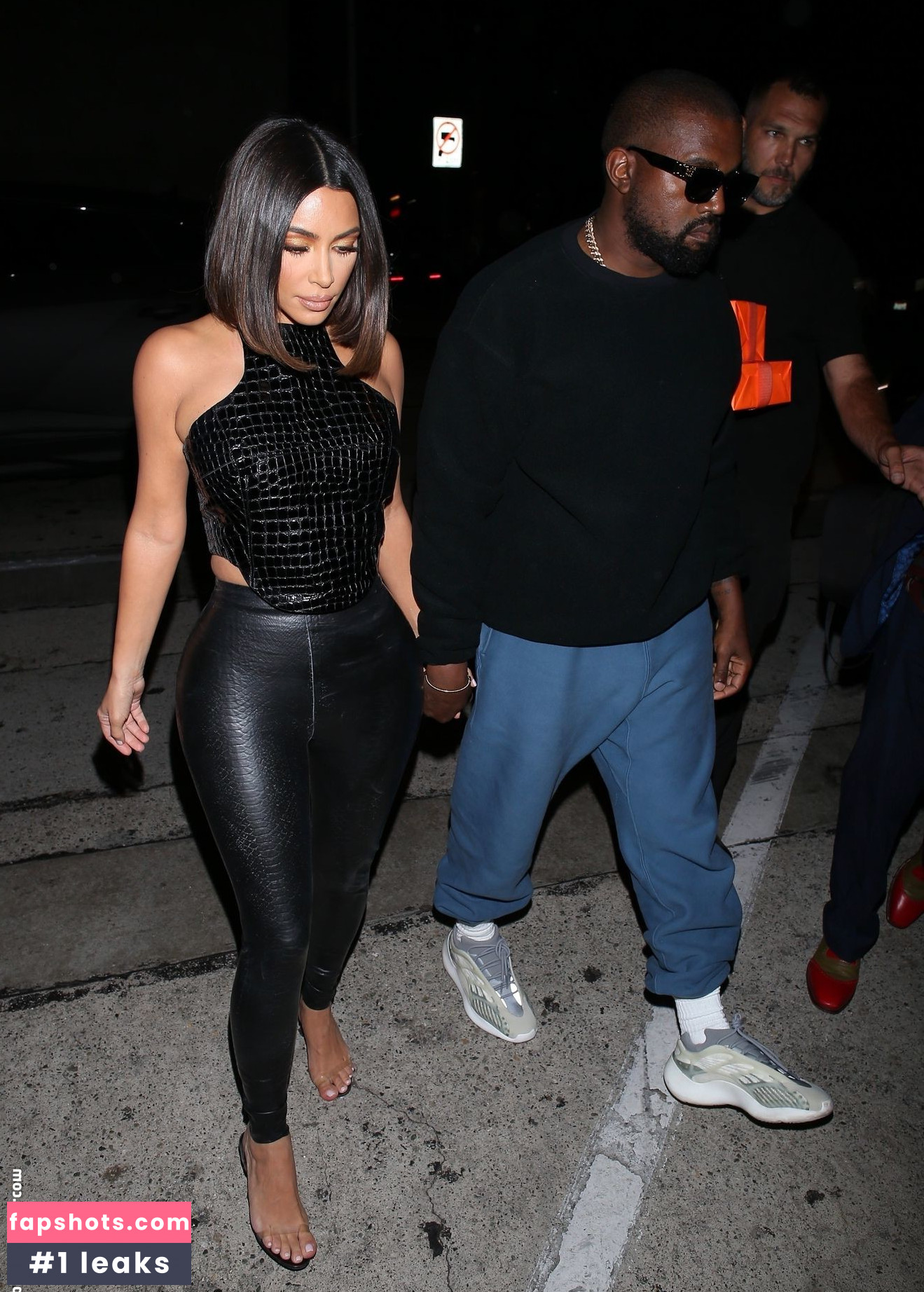 Kim Kardashian gallery photo #1976