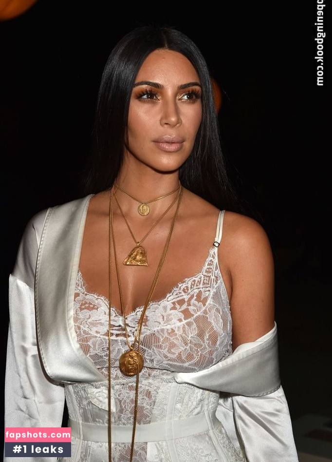 Kim Kardashian gallery photo #2074