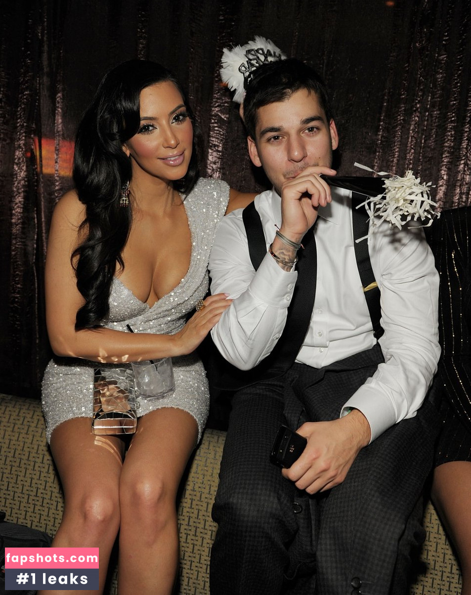 Kim Kardashian gallery photo #2117