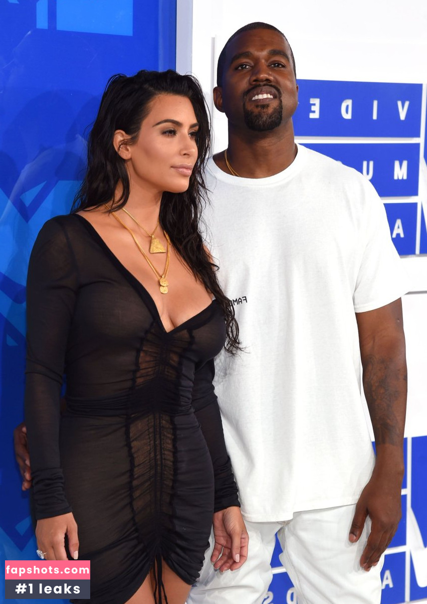 Kim Kardashian Filtración Desnuda OnlyFans Foto #2360 - Fapshots