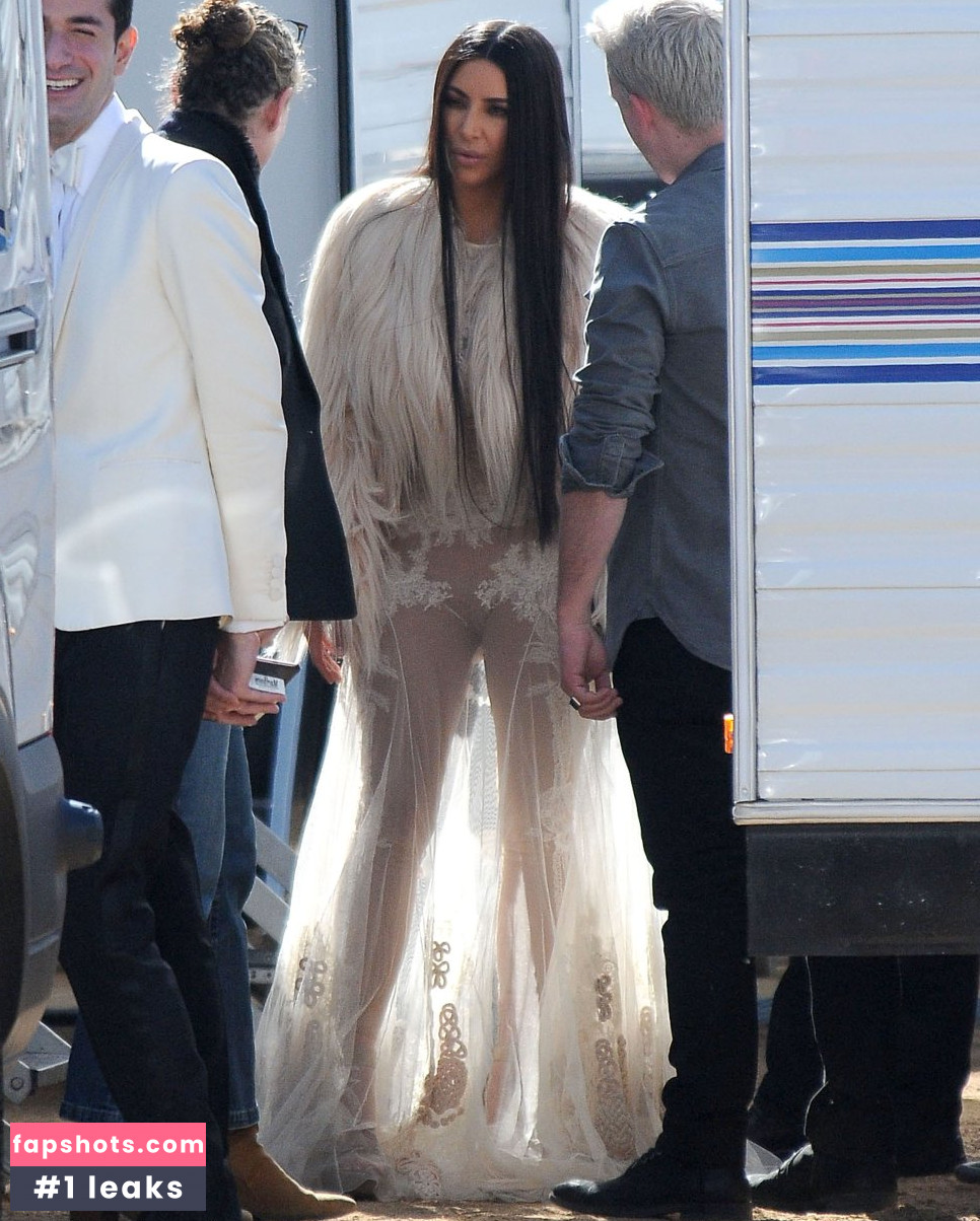 Kim Kardashian Filtración Desnuda OnlyFans Foto #2473 - Fapshots