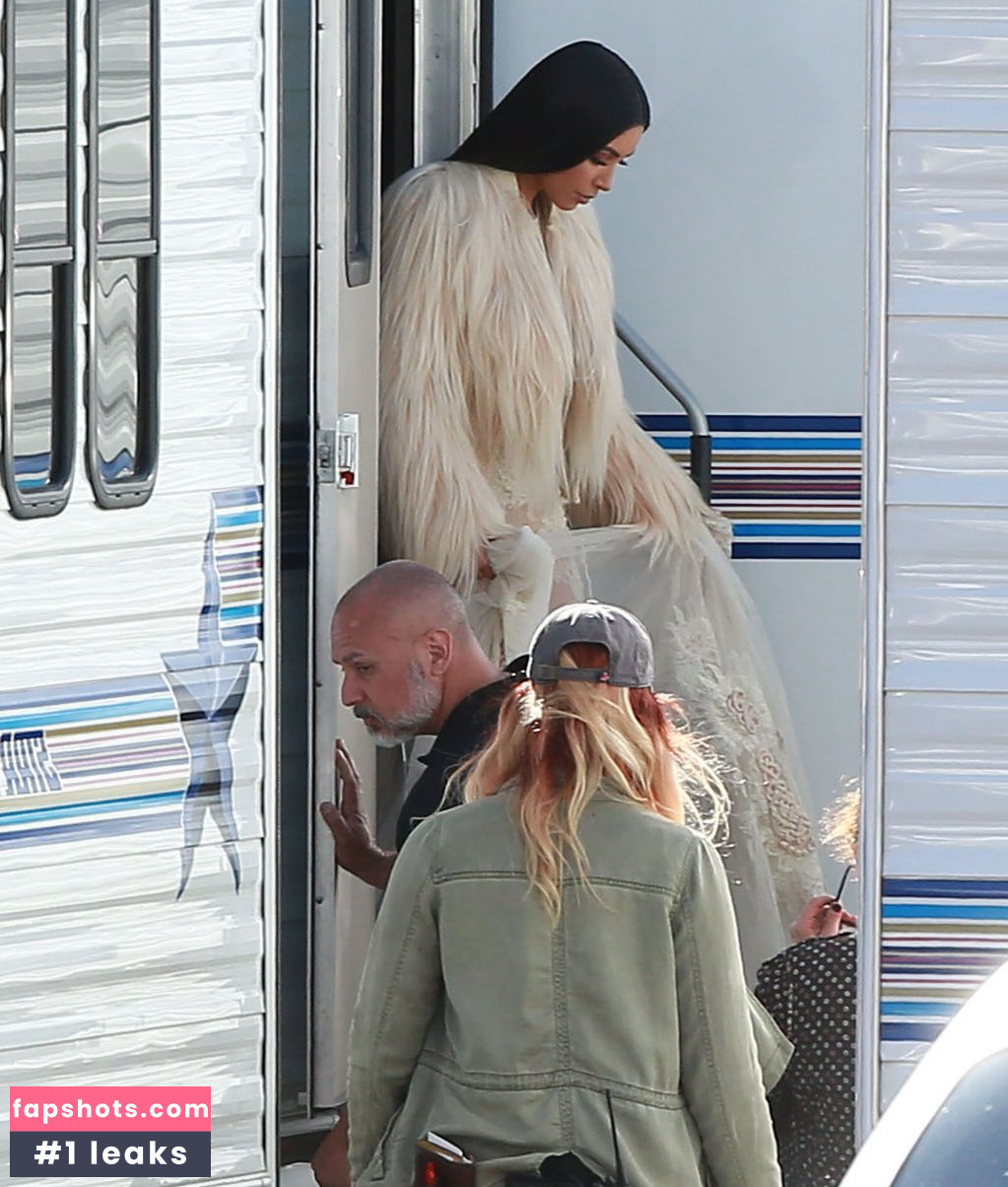 Kim Kardashian Filtración Desnuda OnlyFans Foto #2477 - Fapshots