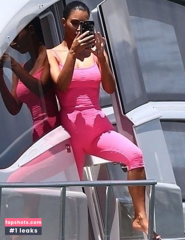 Kim Kardashian Filtración Desnuda OnlyFans Foto #2668 - Fapshots