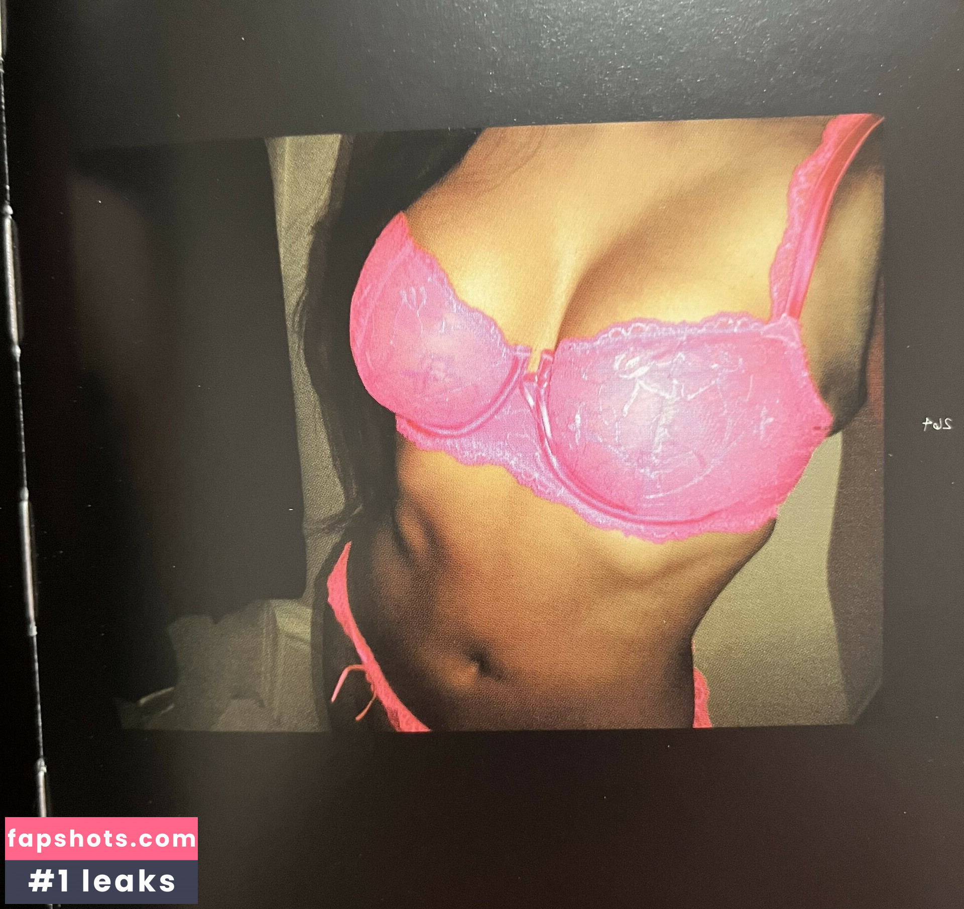 Kim Kardashian Filtración Desnuda OnlyFans Foto #454 - Fapshots