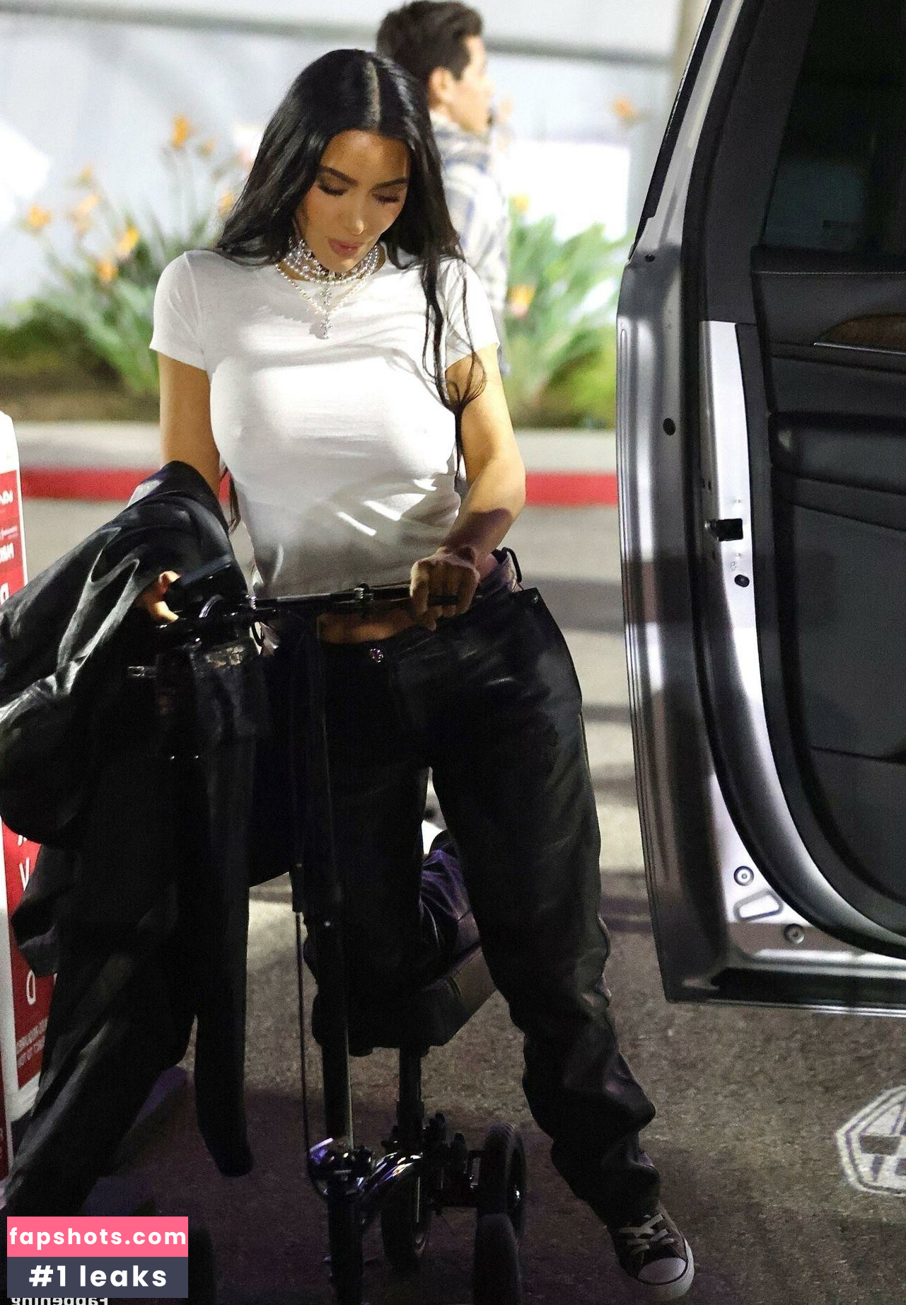 Kim Kardashian Filtración Desnuda OnlyFans Foto #502 - Fapshots