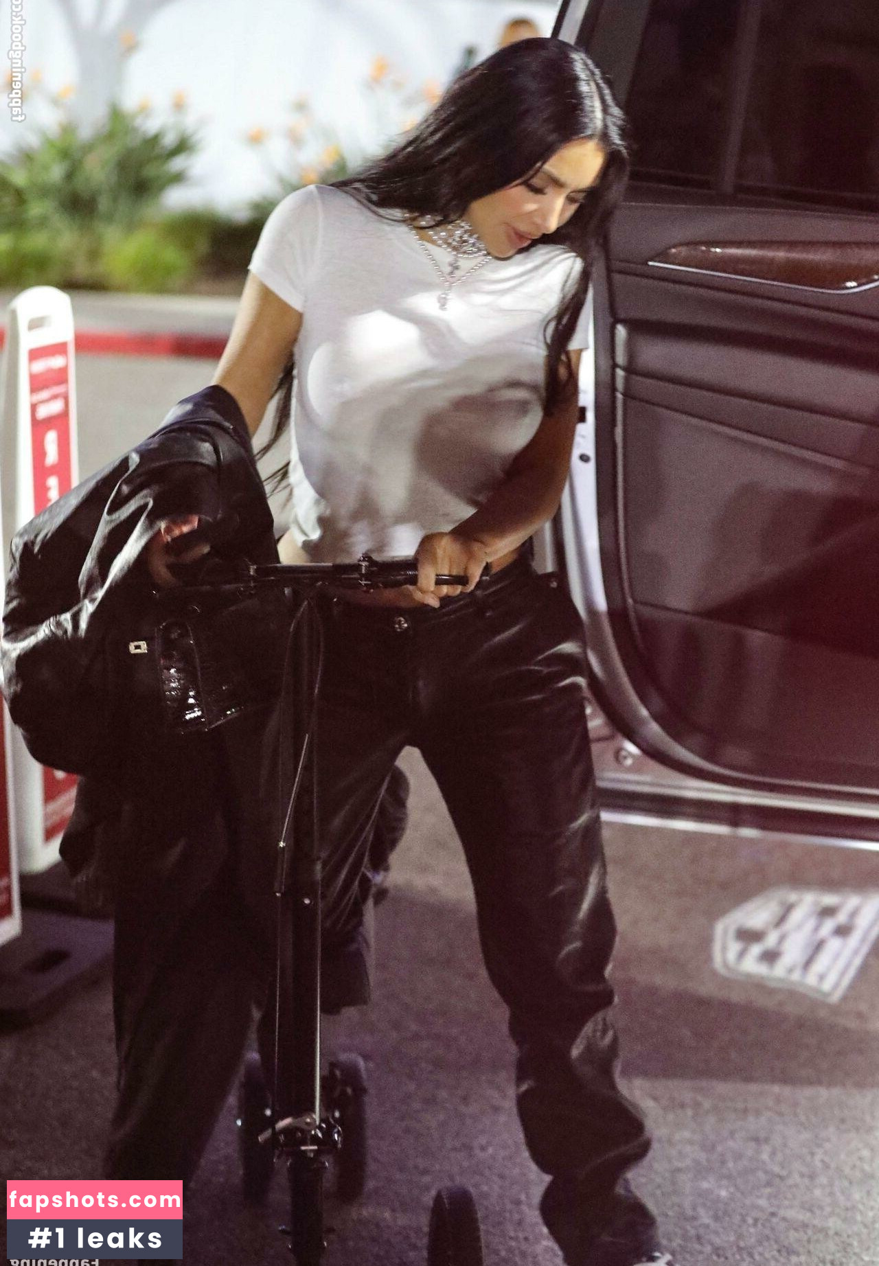 Kim Kardashian Filtración Desnuda OnlyFans Foto #508 - Fapshots