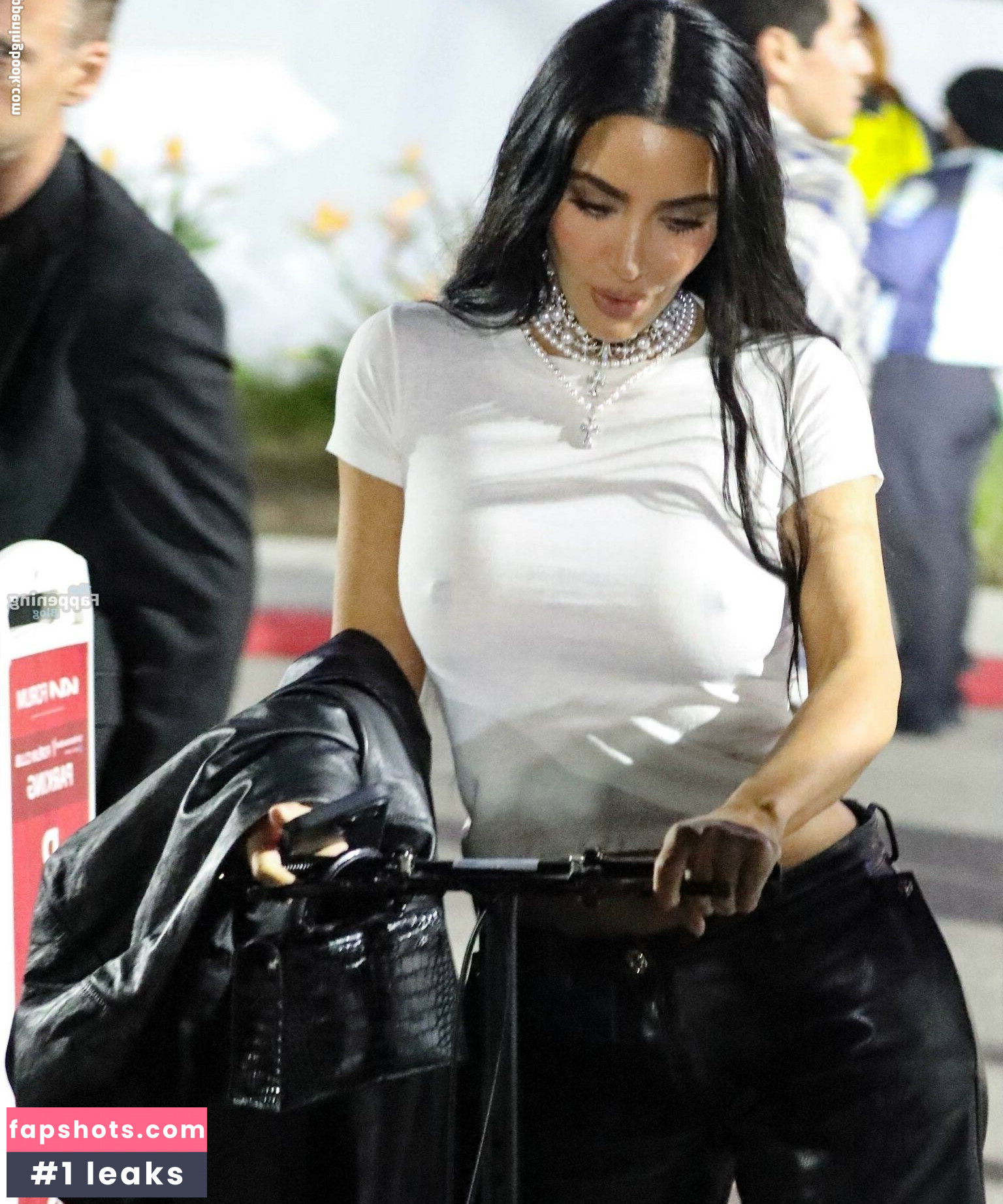 Kim Kardashian Filtración Desnuda OnlyFans Foto #511 - Fapshots