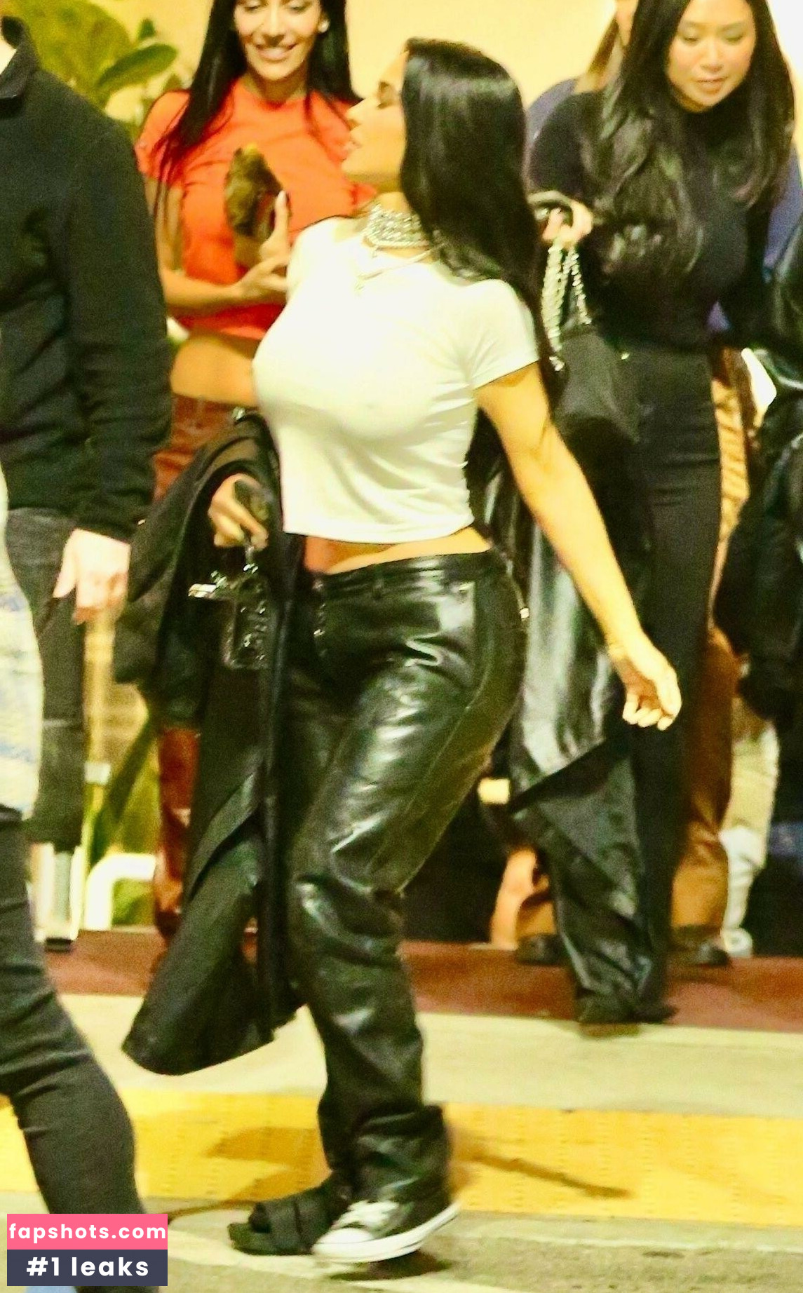 Kim Kardashian Filtración Desnuda OnlyFans Foto #517 - Fapshots