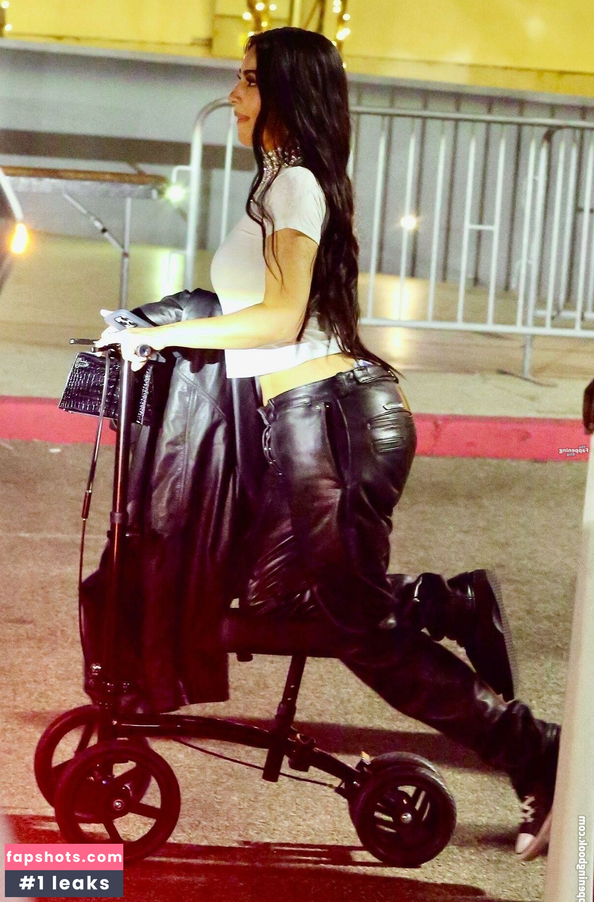 Kim Kardashian Filtración Desnuda OnlyFans Foto #520 - Fapshots