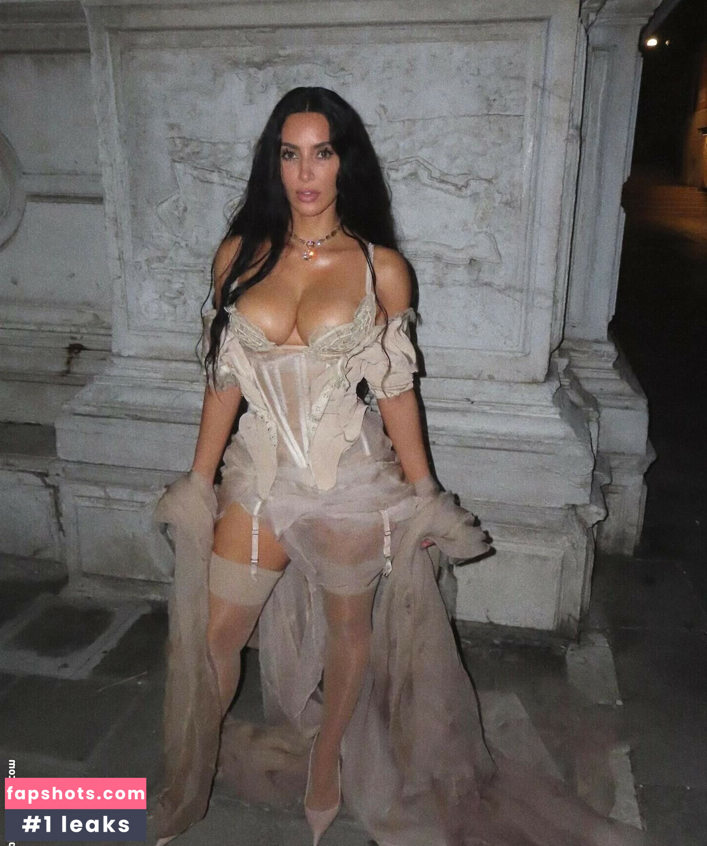 Kim Kardashian Filtración Desnuda OnlyFans Foto #54 - Fapshots