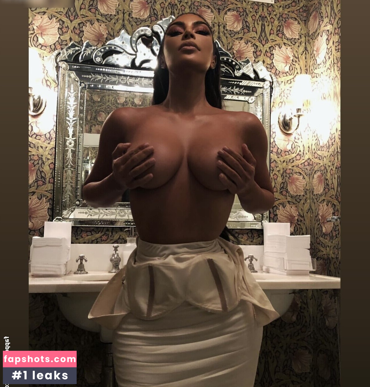 Kim Kardashian Filtración Desnuda OnlyFans Foto #724 - Fapshots