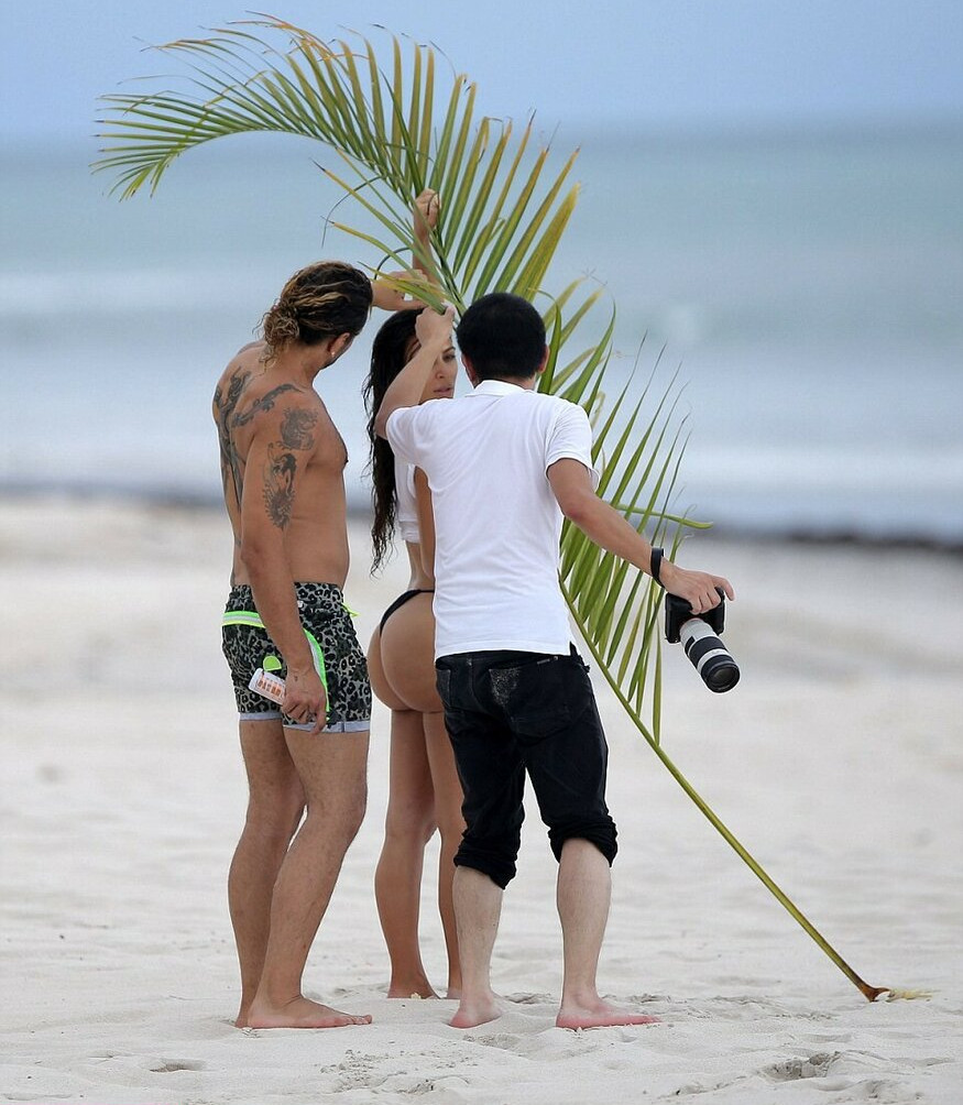 kim-kardashian gallery photo #1073