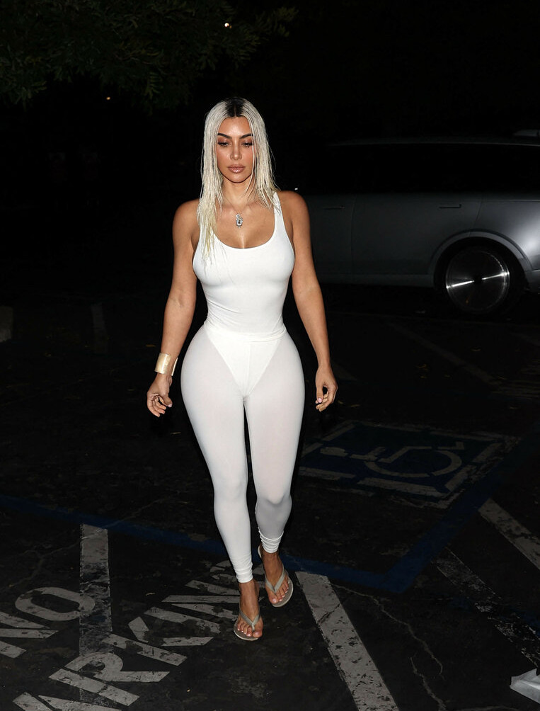 kim-kardashian gallery photo #1085