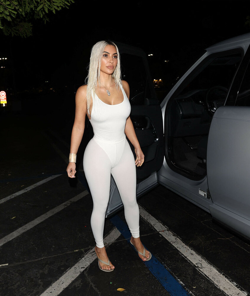 kim-kardashian gallery photo #1086