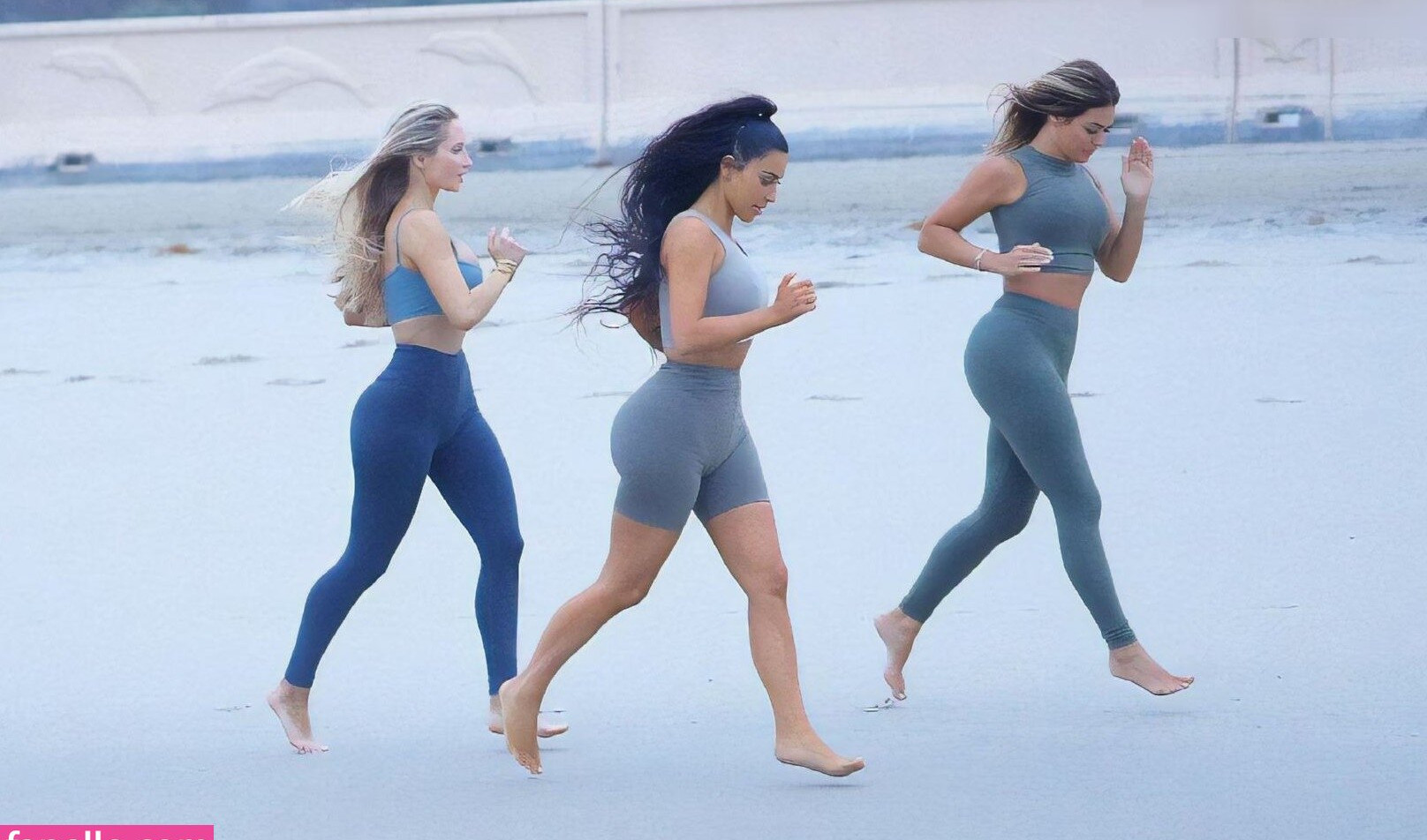 kim-kardashian gallery photo #1214