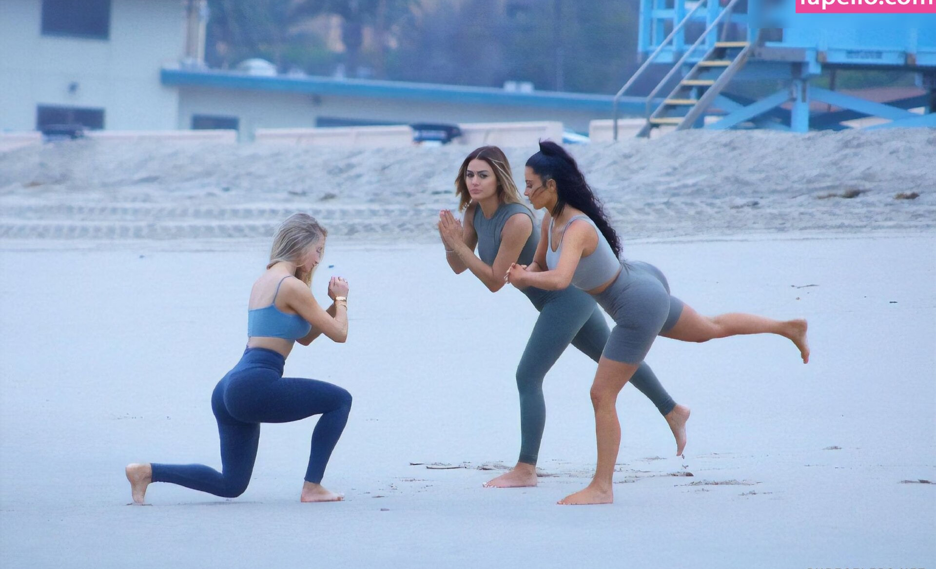 kim-kardashian gallery photo #1222