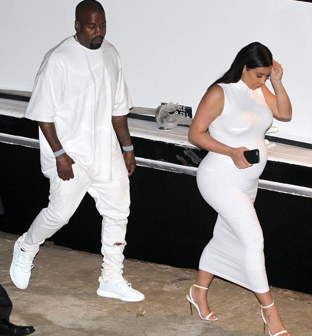 kim-kardashian gallery photo #1239