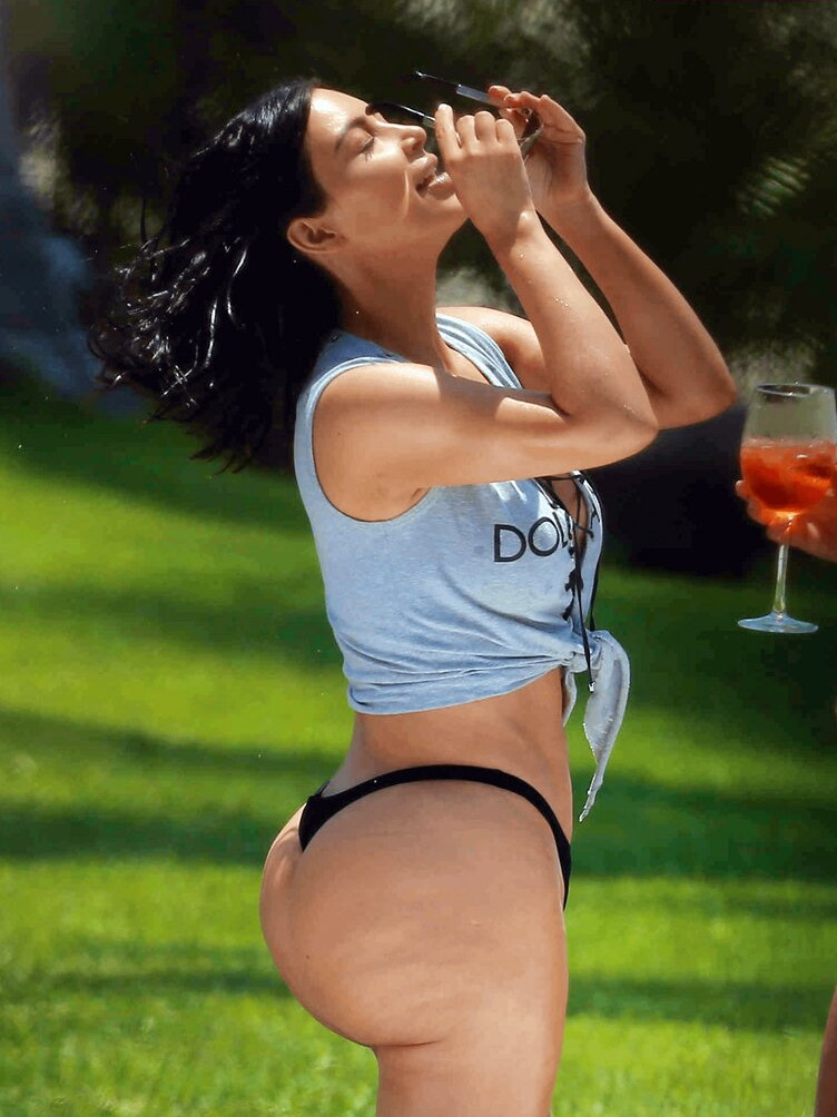 kim-kardashian gallery photo #1261