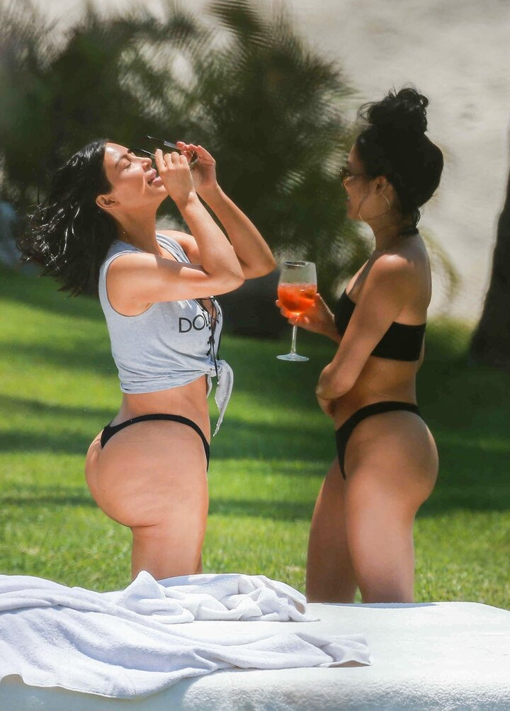 kim-kardashian gallery photo #1265