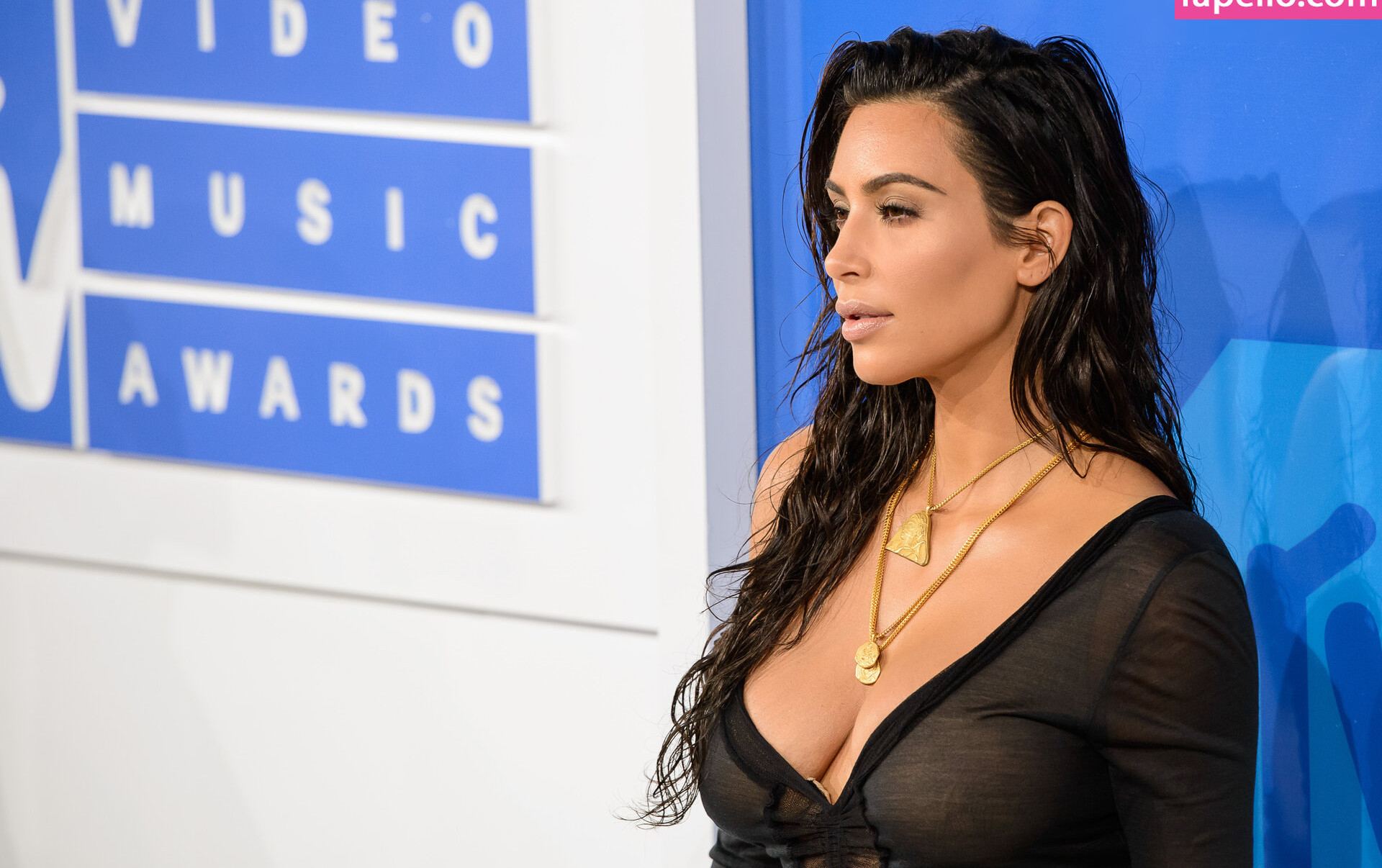 kim-kardashian gallery photo #1424