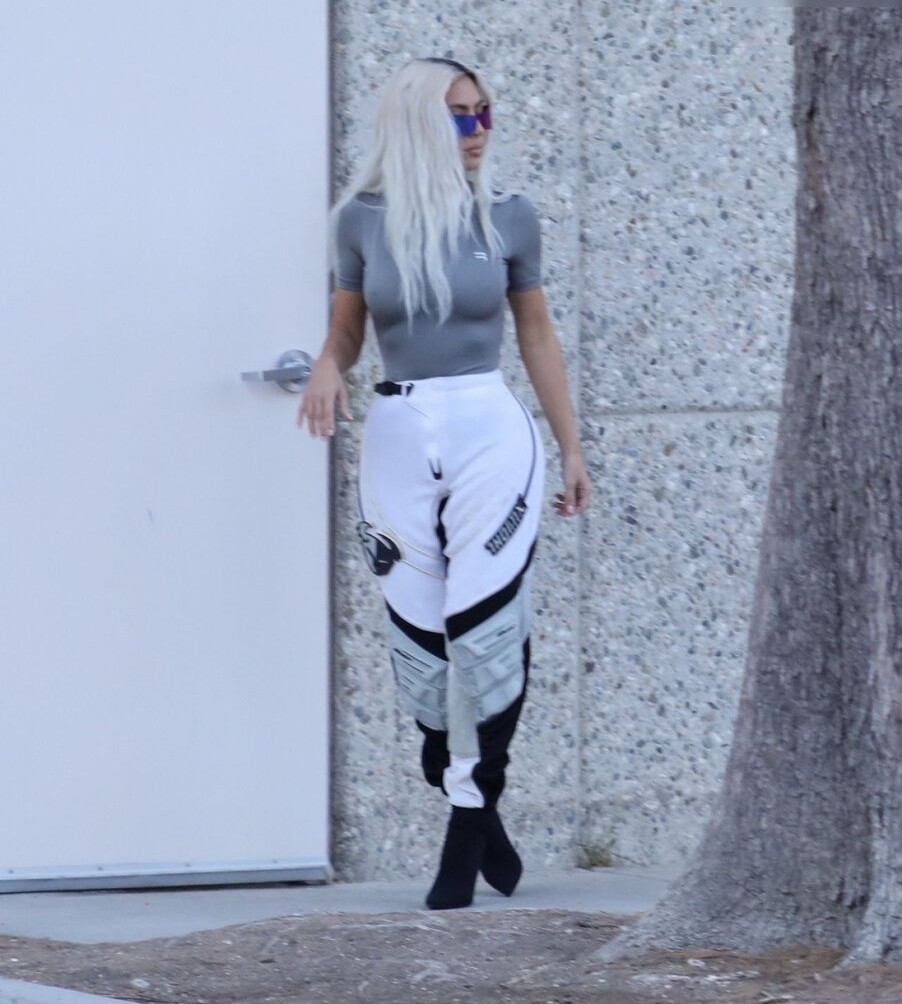 kim-kardashian gallery photo #1481