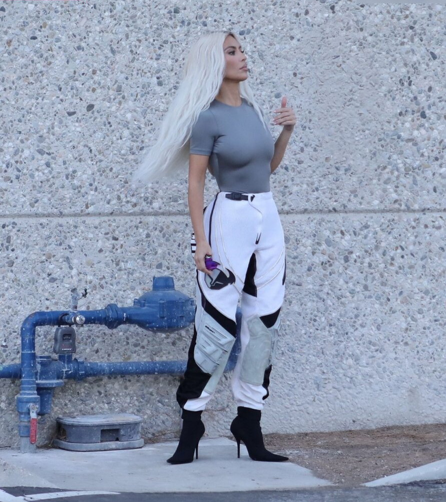 kim-kardashian gallery photo #1490