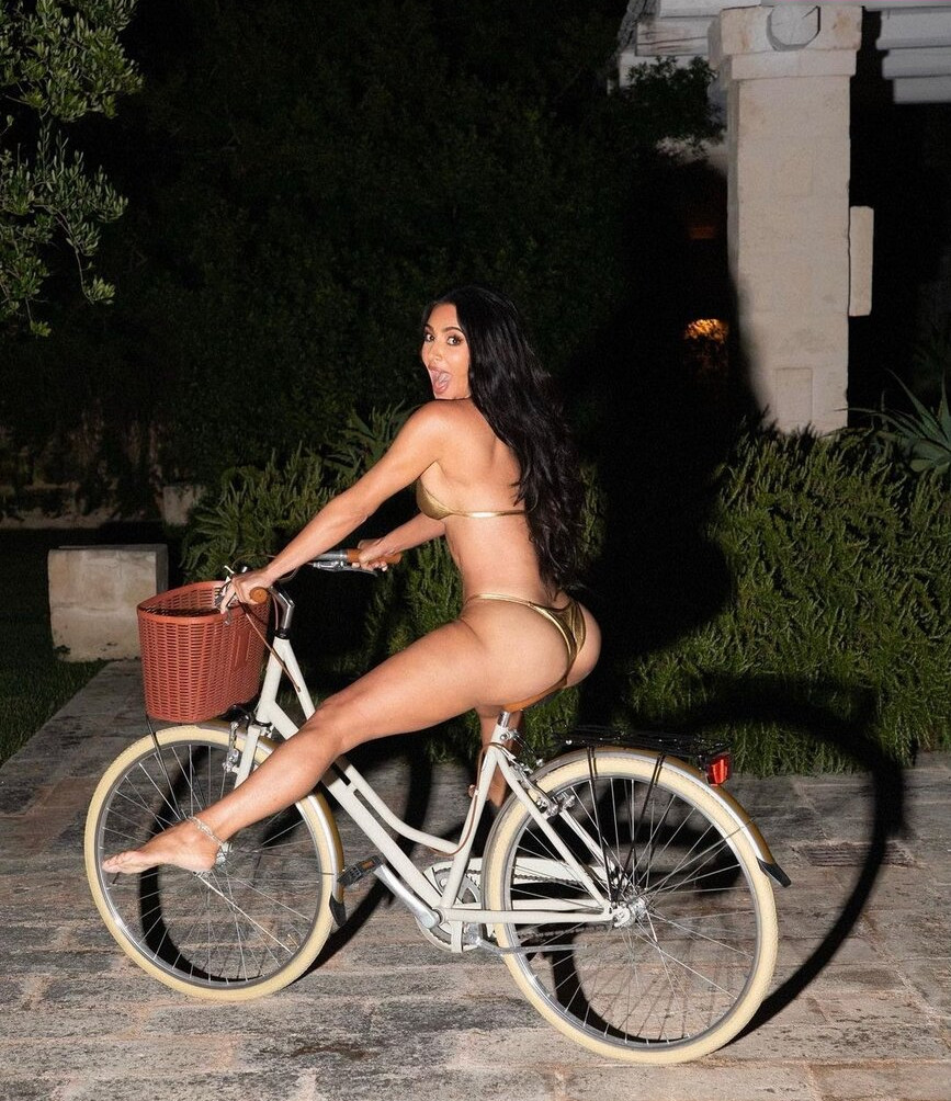 kim-kardashian gallery photo #1504