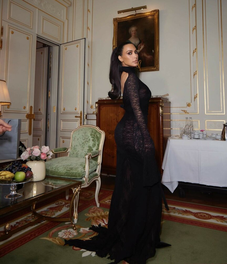 kim-kardashian gallery photo #2055