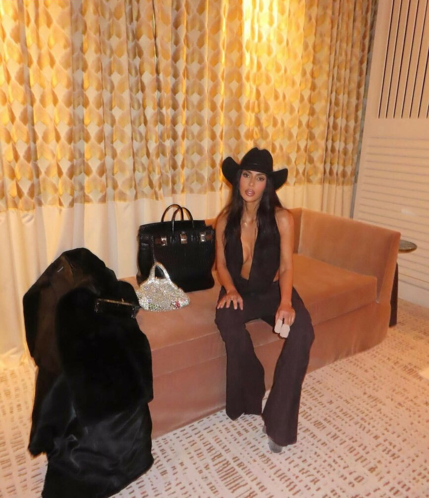 kim-kardashian gallery photo #2072