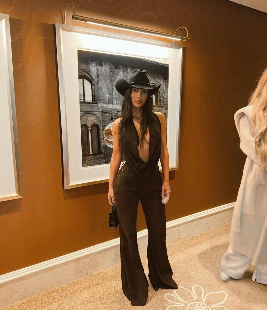 kim-kardashian gallery photo #2075