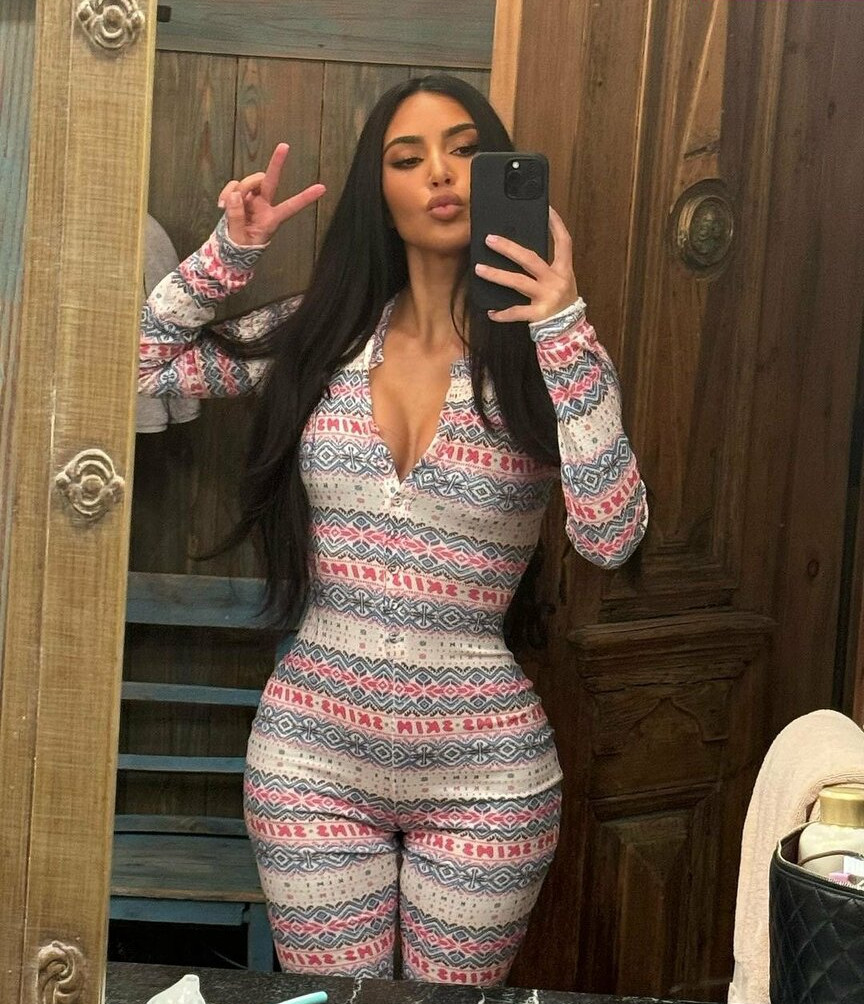 kim-kardashian gallery photo #2086