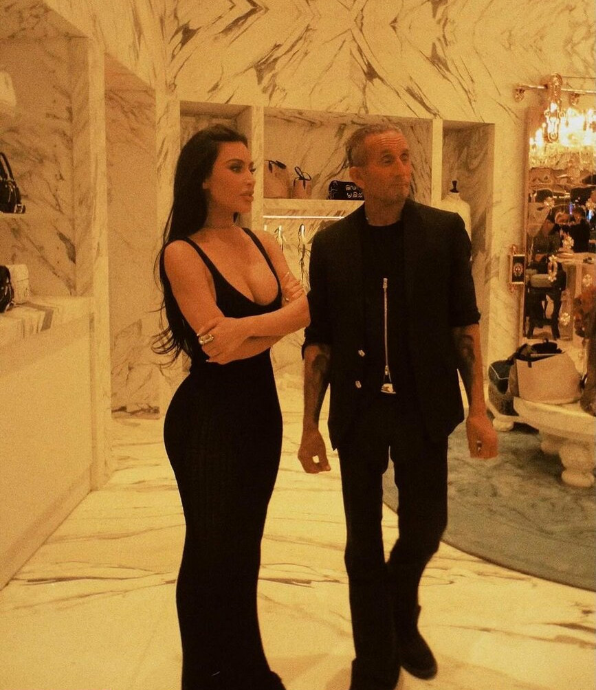 kim-kardashian gallery photo #2107