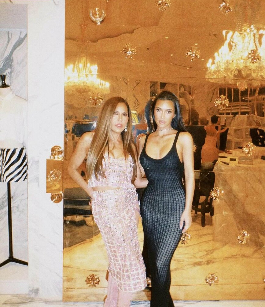 kim-kardashian gallery photo #2109