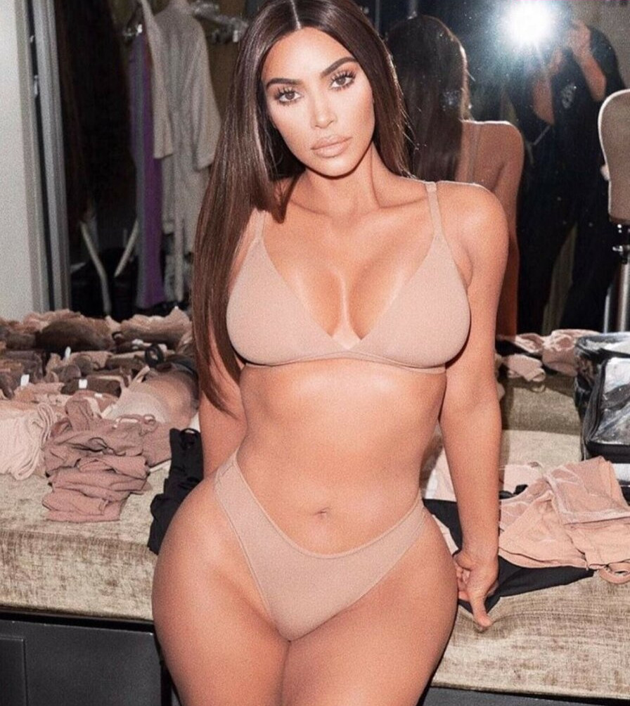 kim-kardashian gallery photo #2125
