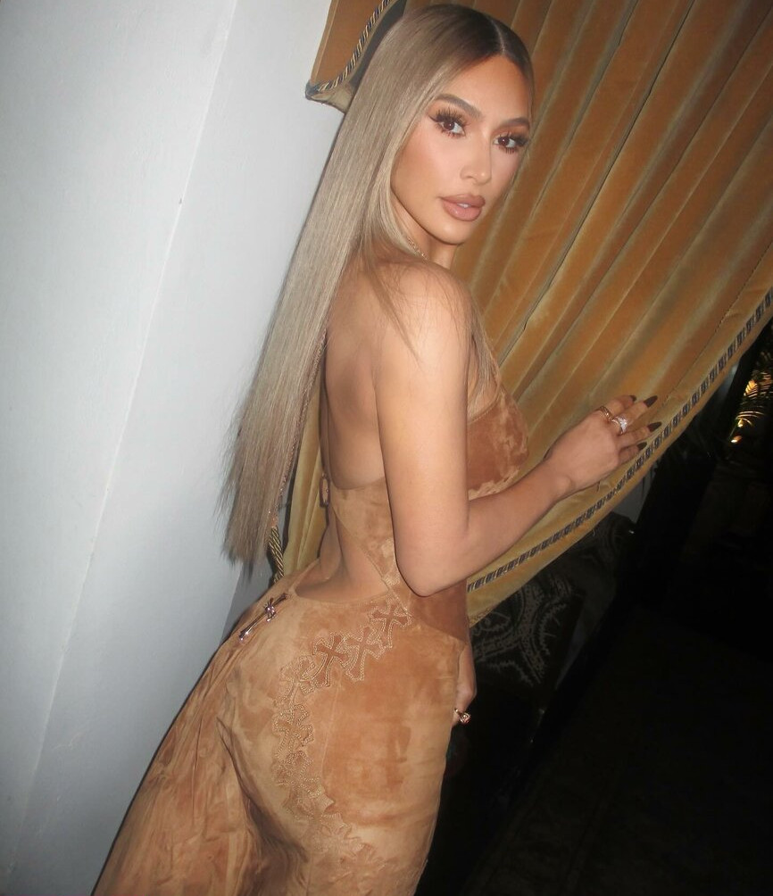 kim-kardashian gallery photo #2190
