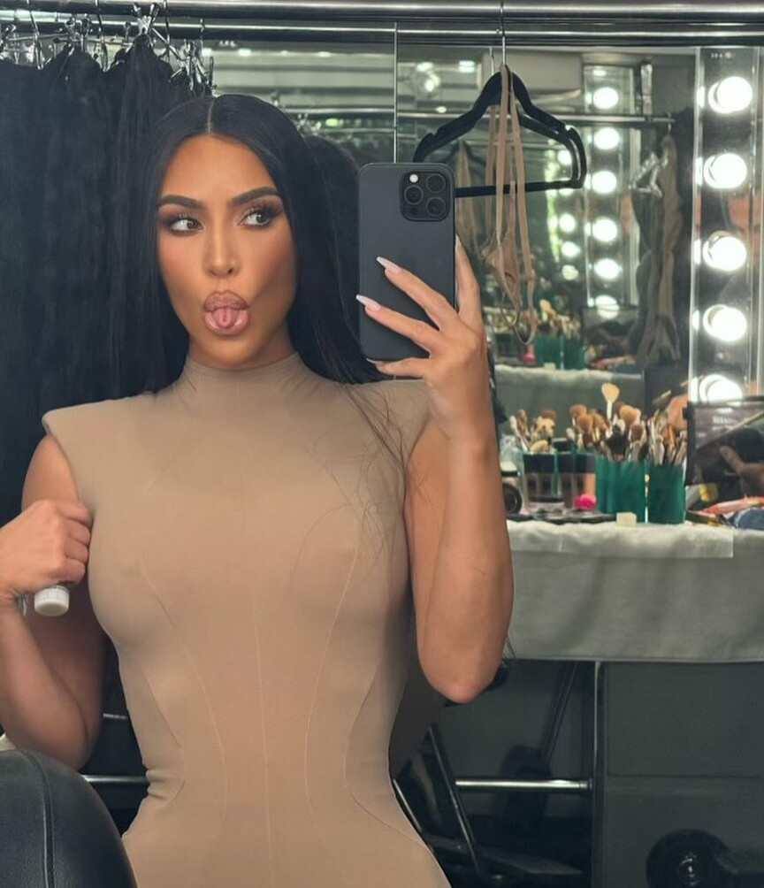 kim-kardashian gallery photo #2194