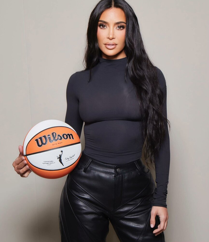 kim-kardashian gallery photo #2336