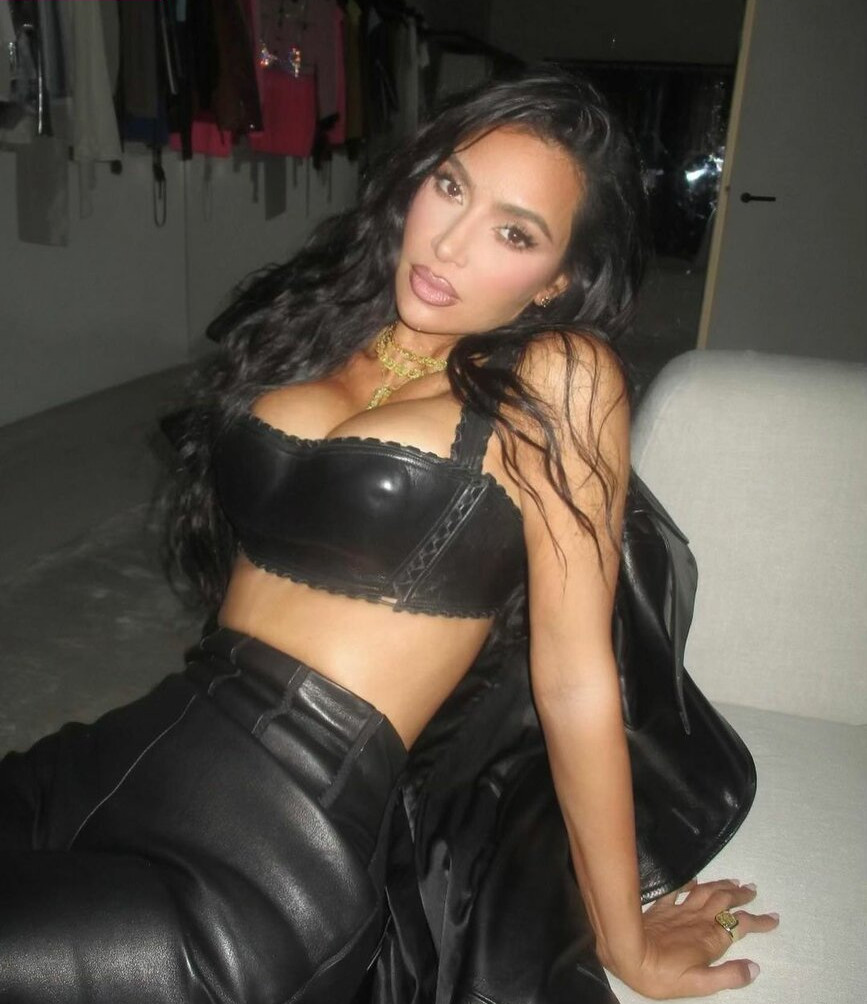 kim-kardashian gallery photo #2477