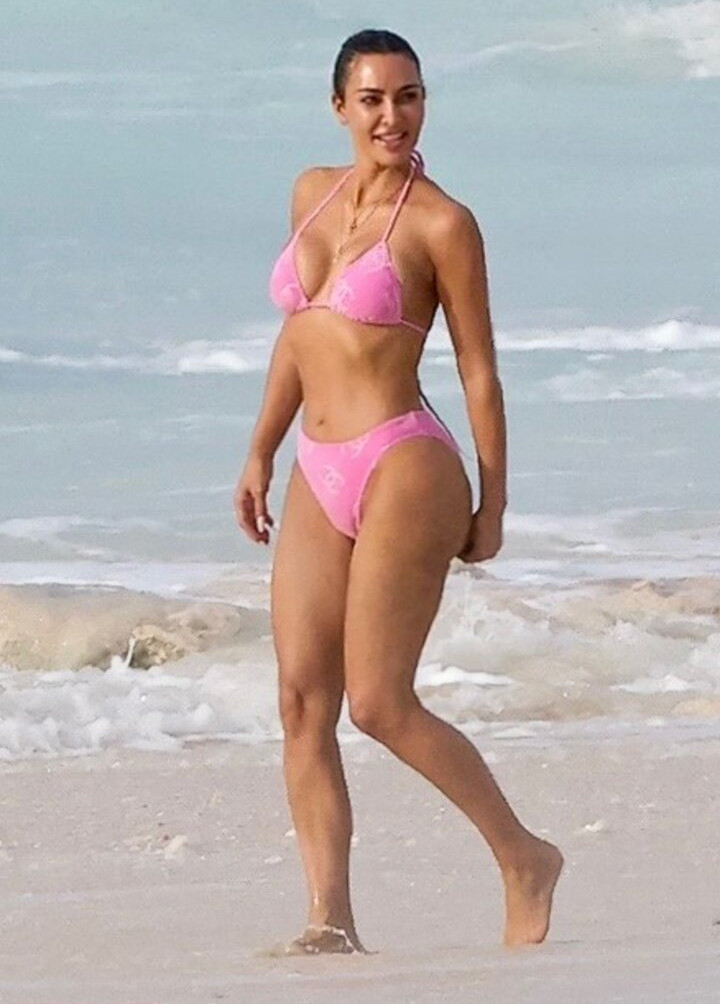 kim-kardashian gallery photo #2520